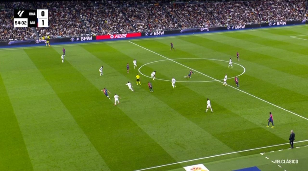 Pierwsza bramka Lewandowskiego w clasico