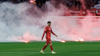 Lewandowski na tle rac