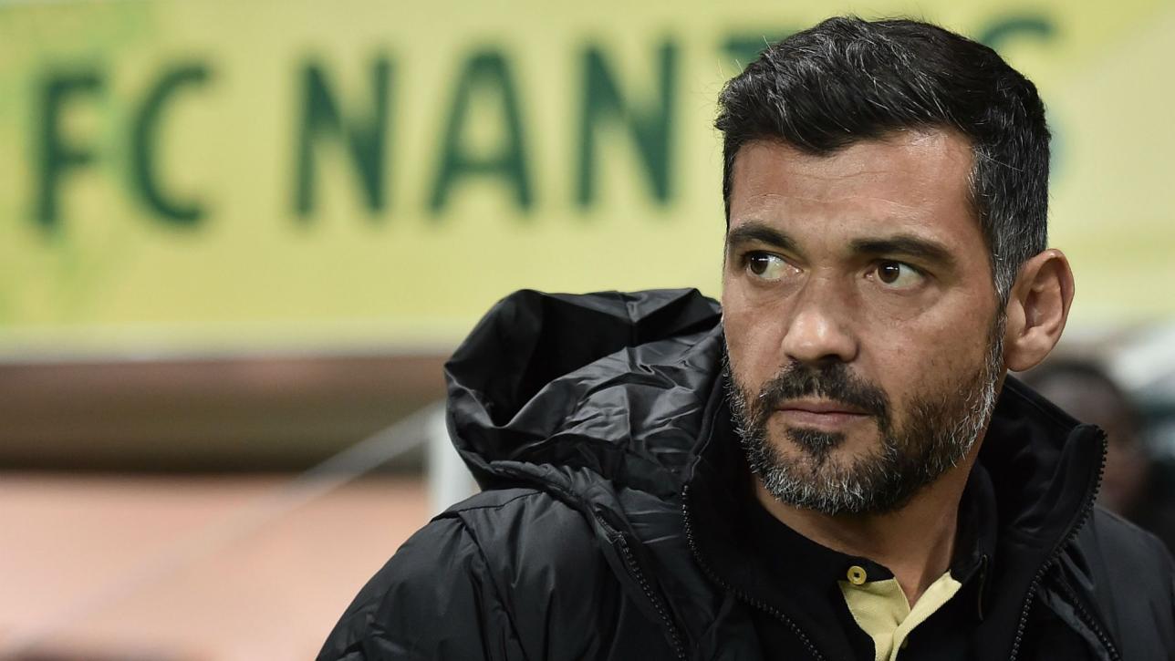 Sergio Conceicao patrzy w lewo